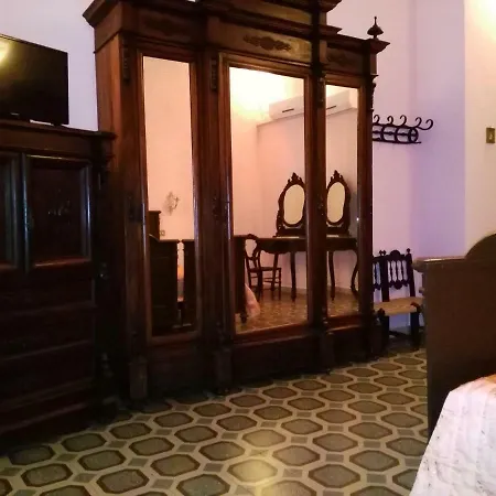 Bed & Breakfast Domus Cicerone 3*