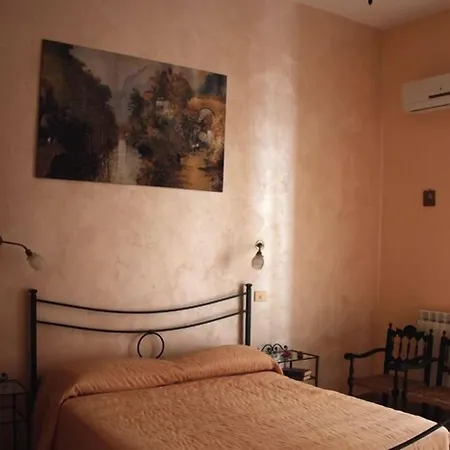 Bed & Breakfast Domus Cicerone