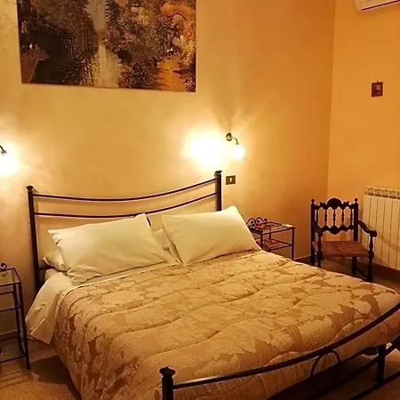 Domus Cicerone B&B 3*
