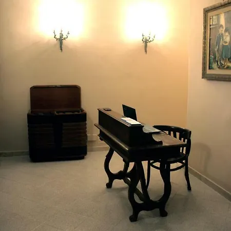 Domus Cicerone 3*