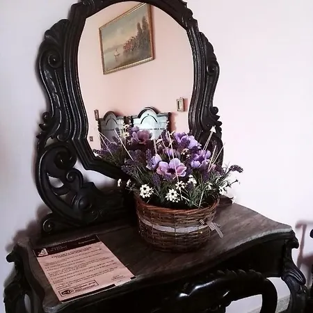 Domus Cicerone B&B 3*