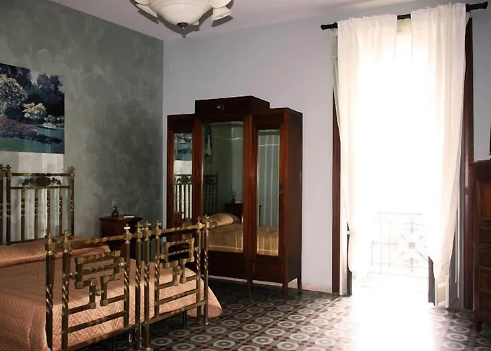 Domus Cicerone 3* Φόρμια